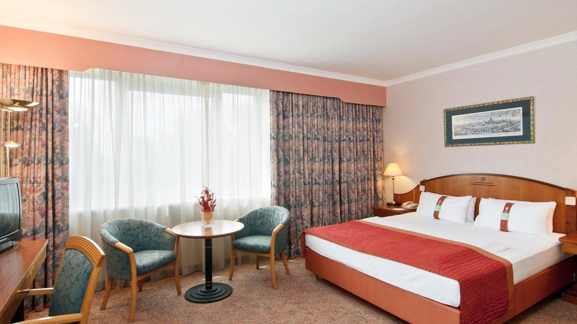 Hilton Garden Inn Vienna South 4*,
