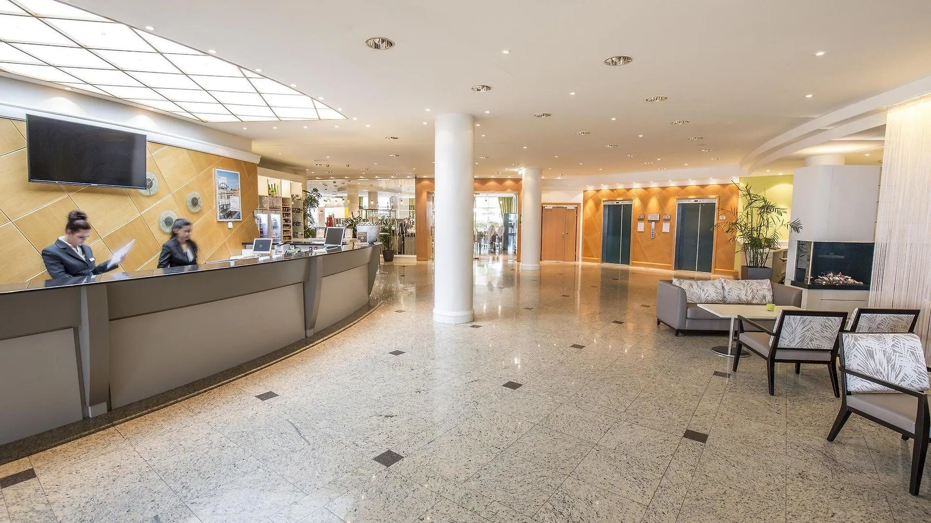 Hilton Garden Inn Vienna South فندق