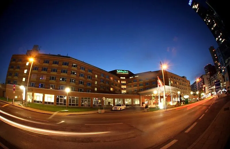 Hilton Garden Inn Vienna South 4*,